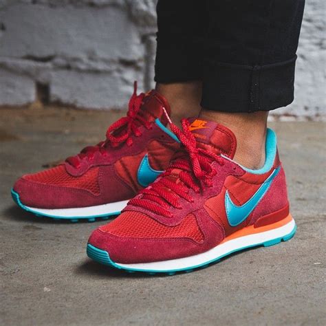 nike internationalist schuhe farbe weinrot orange|Nike Internationalist Sneaker in allen Größen und Farben.